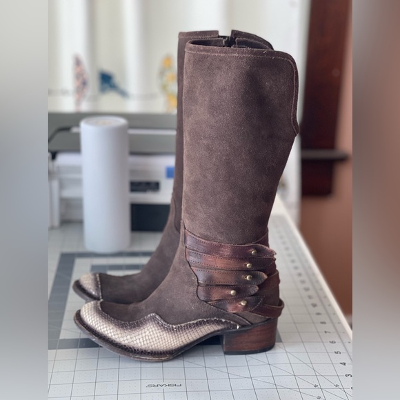 freebird Shoes - Freebird “Draft” Size 6